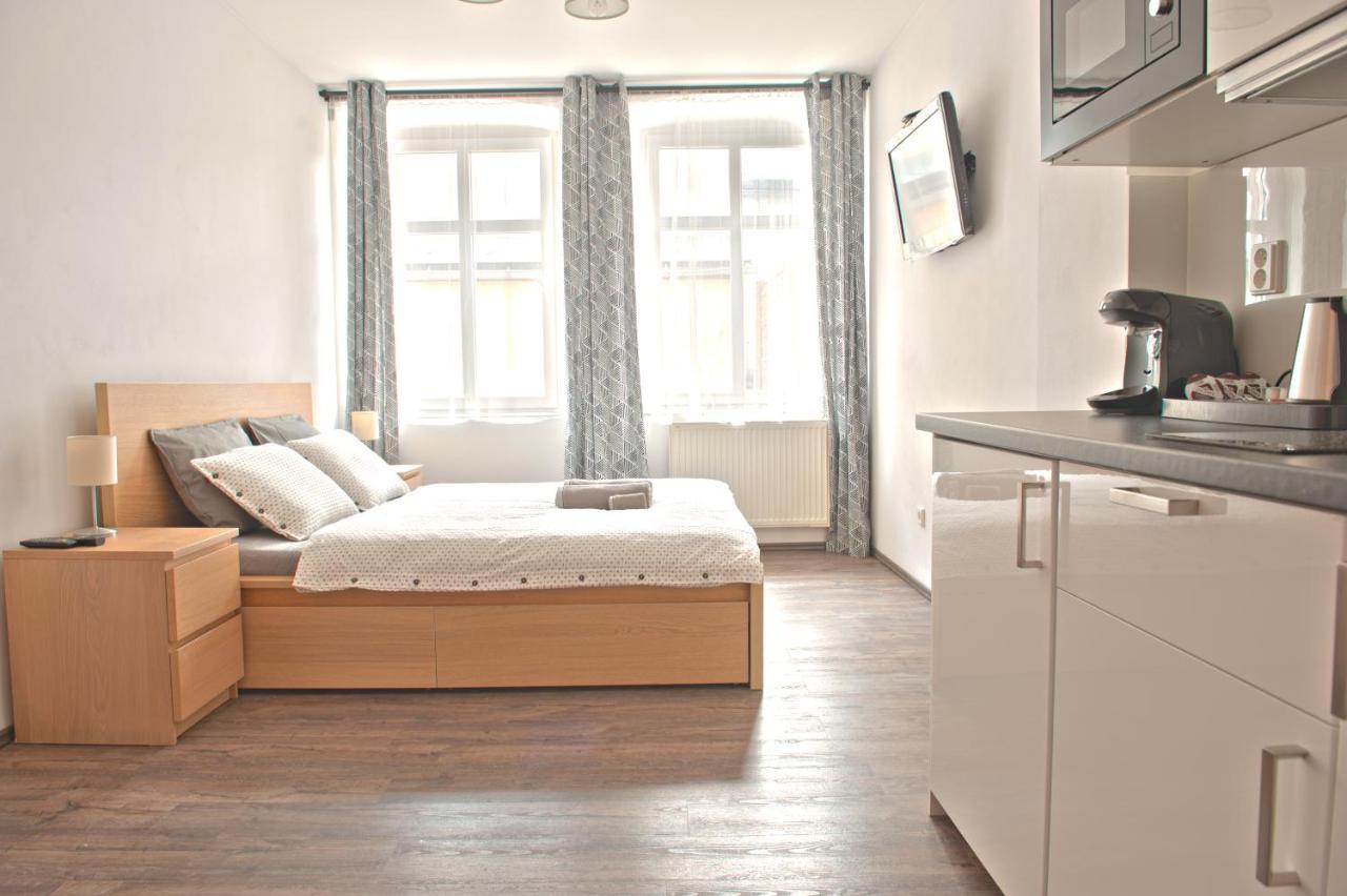 R&J Apartmany Broumov Bagian luar foto