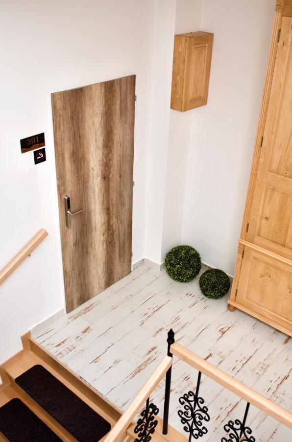 R&J Apartmany Broumov Bagian luar foto
