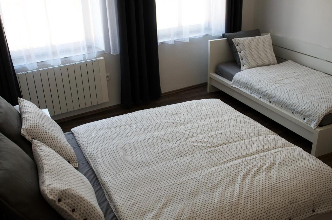 R&J Apartmany Broumov Bagian luar foto