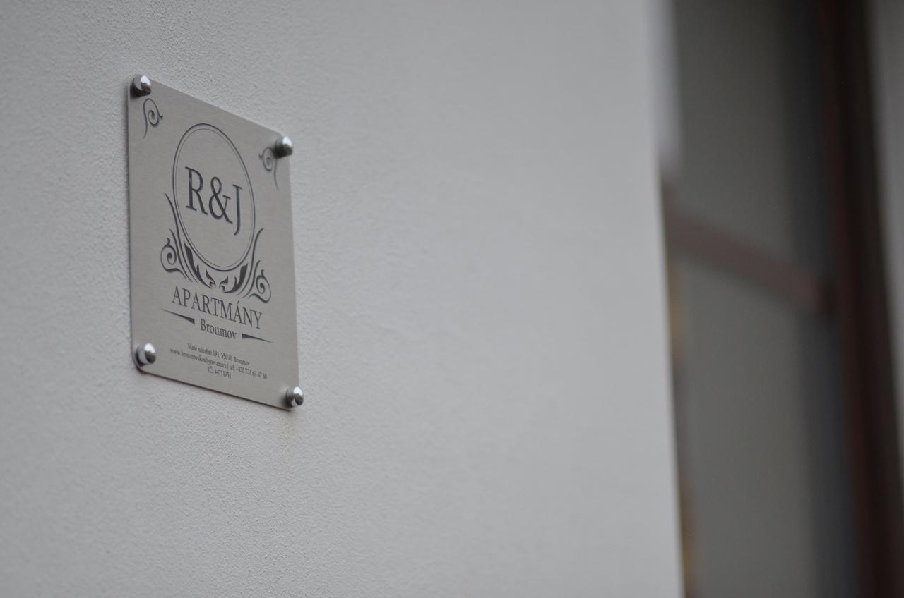 R&J Apartmany Broumov Bagian luar foto